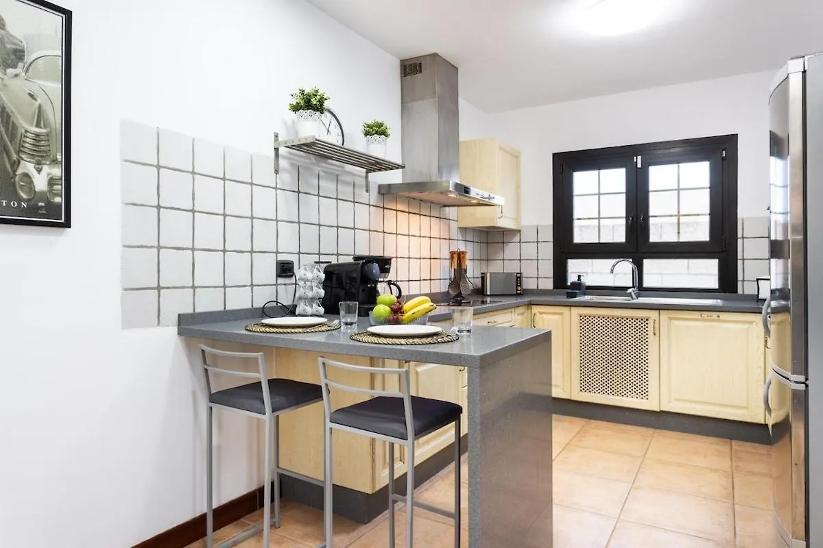 קנדלריה Villa Jazmin Real Confort Jakuzzi Vistas Jardin 0*,  ספרד
